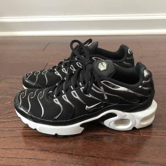 air max plus black and silver